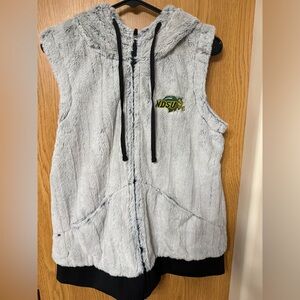 NDSU North Dakota State Antigua Faux Fur Hooded Vest Gray Plush Zip Woman’s L